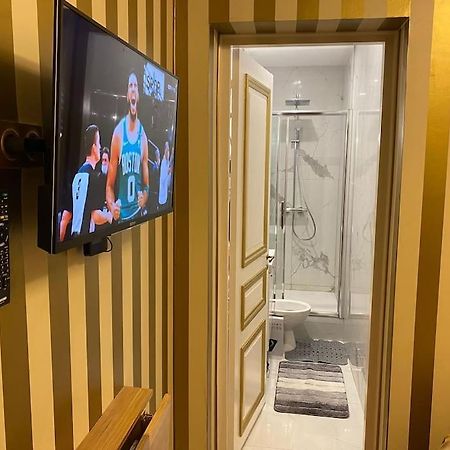 Premium Studio 2 Minutes Walk From Champs-Elysees París Exterior foto