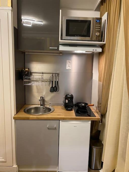 Premium Studio 2 Minutes Walk From Champs-Elysees París Exterior foto